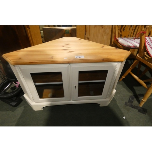 2193 - A white painted corner TV cabinet with pine top approx 100cm wide