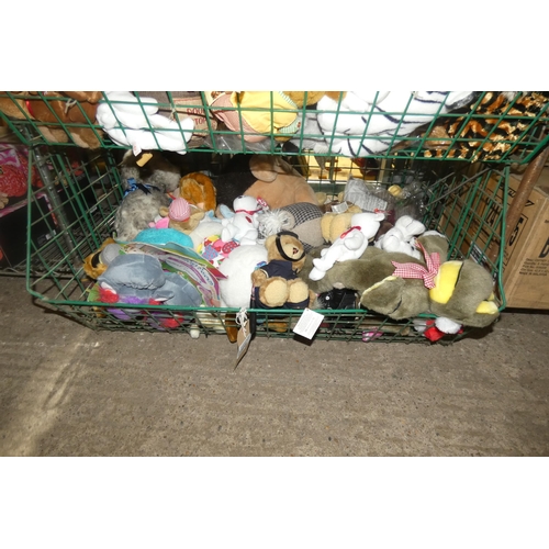 2568 - A large quantity of various soft toys including TY beanie babies, contents of 1 basket, basket not i... 