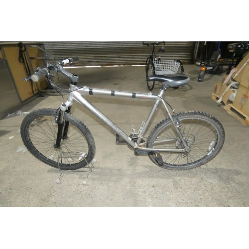 2086 - 1 Diamond Back mountain bike type Outlook FS, 26 inch wheels