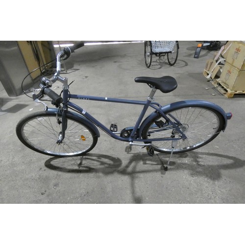 2088 - 1 city bike by Elops type 120HF, 700C wheels, with NO back rack & missing rear brake cable