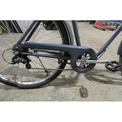 2088 - 1 city bike by Elops type 120HF, 700C wheels, with NO back rack & missing rear brake cable