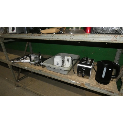 1030 - A quantity of various catering related items including hand mixers, slicers, a 2 slice toaster, kett... 