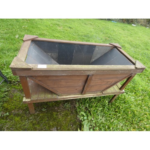 2617 - A wooden rectangular potting/vegetable trough planter approx 128x62cm