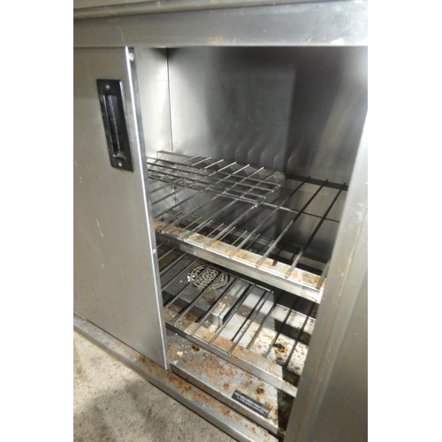 1150 - A commercial stainless steel heated cabinet with gantry by Moffat 240v - trade. TESTED WORKING