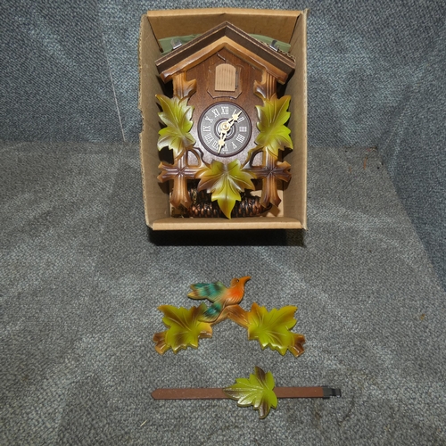 3081 - A decorative cuckoo clock