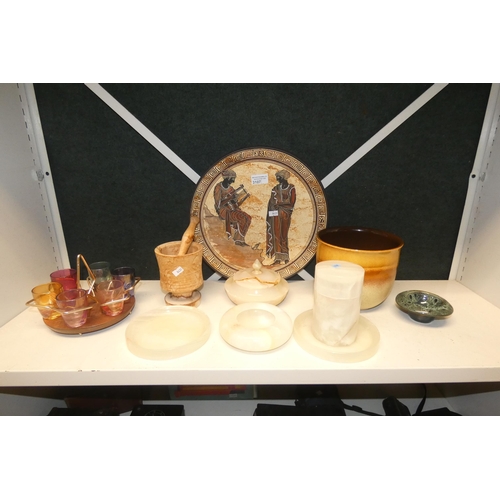 3107 - A grecian style plate, various onyx pots and other ceramic and glass ornaments etc (one shelf)