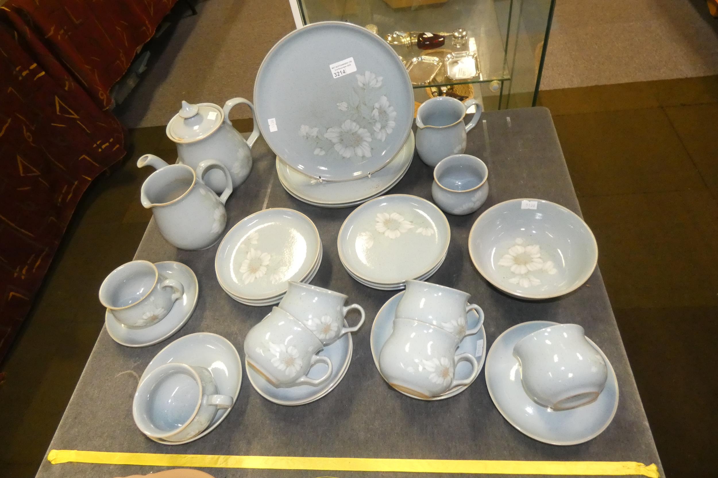 A quantity of Denby 