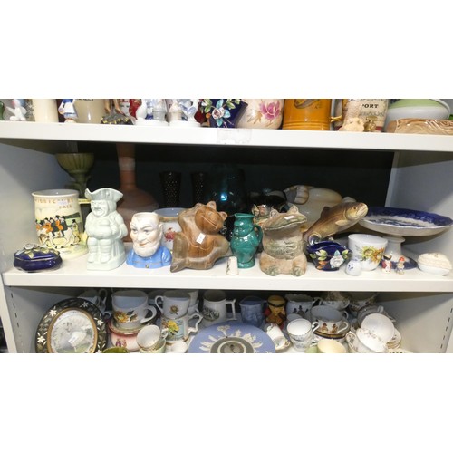 3113 - A large quantity of miscellaneous decorative chinaware, ornaments and trinkets etc (6 shelves)