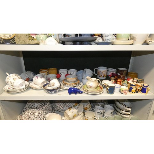 3113 - A large quantity of miscellaneous decorative chinaware, ornaments and trinkets etc (6 shelves)