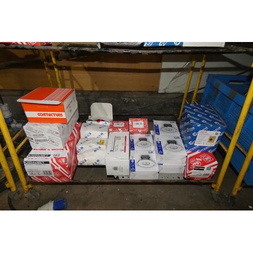 165 - A quantity of various electrical related items including 1 x MK consumer unit, 1 x Eoropa 4-pole iso... 