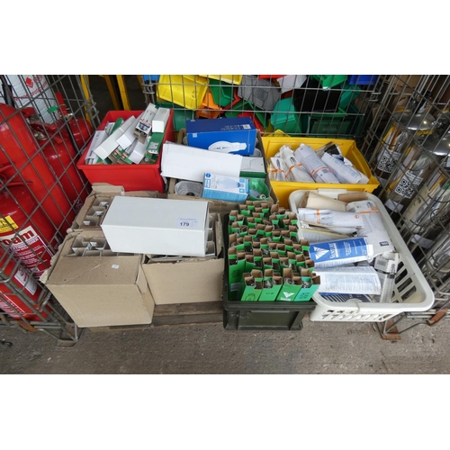 179 - 1 pallet containing a quantity of various light bulbs. Not practical to list in detail so please vie... 