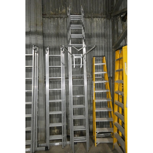 292 - An aluminium triple extending ladder (3 x 13 rung)