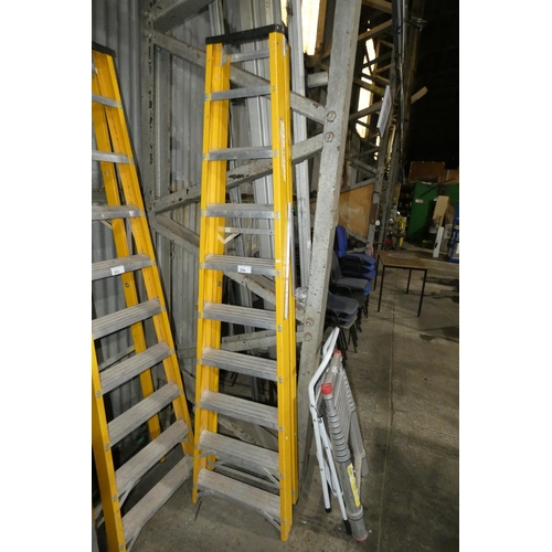 294 - A Lyte yellow fibreglass / aluminium step ladder (9 tread)