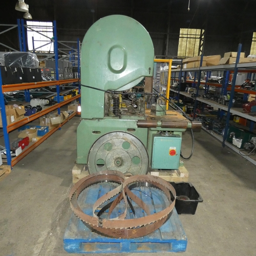 468 - A Robinson heavy duty Re-Saw type EF/T, power fed band saw. 36 inch, machine no. 1180, test no. 79/2... 