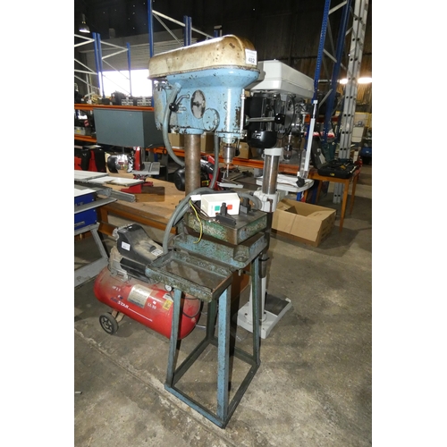 482 - 1 pillar drill with stand 3ph - No make or model visible. (SP019460)