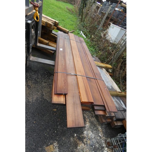 728 - A quanity of topical  hardwood to include T&G and 14.5cm x 1.5cm, lengths vary up to approx 220cm (t... 