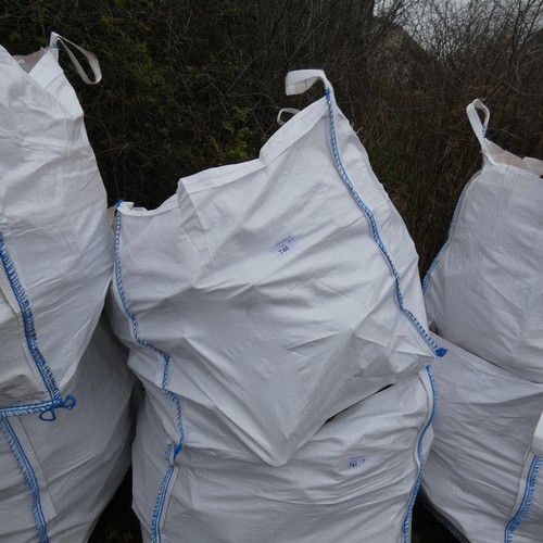 740 - 1 dumpy bag containing various wood offcuts (top stack)