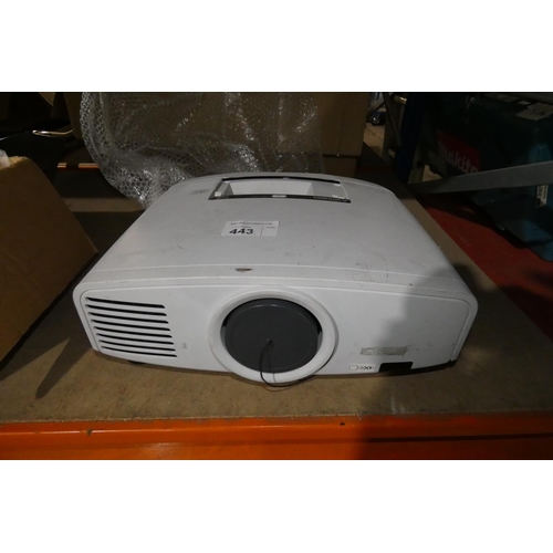 443 - 1 x Mitsubishi DLP projector type XD2000U