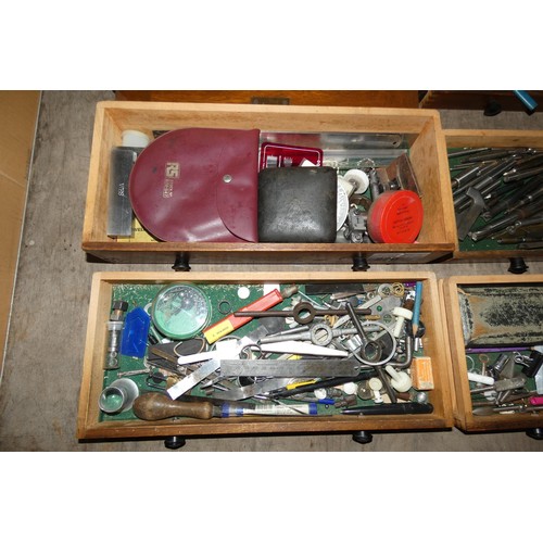 226 - A toolmakers 7 drawer wooden cabinet approx 43cm w x 22cm d x 29cm h containing a quantity of variou... 