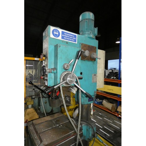 471 - 1 Sahinler geared head pillar drill model BS-42, 3ph