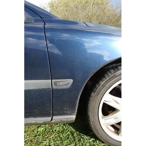 811 - Volvo V70 D5 SE 2.4 Auto Estate, Blue, Reg. H19 HDN, 1st reg 30/03/2004, 5 spd automatic Diesel 2401... 