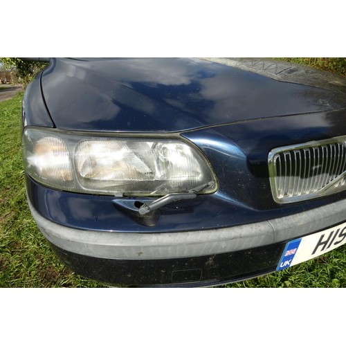 811 - Volvo V70 D5 SE 2.4 Auto Estate, Blue, Reg. H19 HDN, 1st reg 30/03/2004, 5 spd automatic Diesel 2401... 