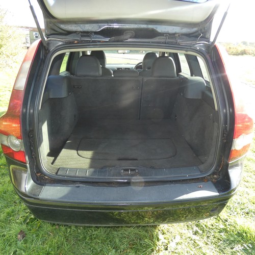 810 - Volvo V50 S D (E4) Estate Black, Reg No FG55 XLN, 1st reg 25/10/2005, 6 spd manual Diesel 1998cc, Mo... 