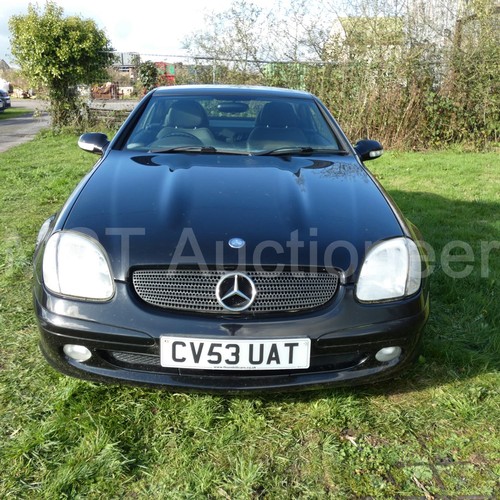 812 - Mercedes SLK 200 Kompressor Convertible, black, 2 dr sports, Reg CV53 UAT, 1st reg 15/09/2003, 6 spd... 