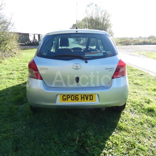 813 - Toyota Yaris T Spirit 3 dr hatchback, Silver, Reg: GPO6  HVD, 1st reg 25/05/2006, 5 spd manual petro... 