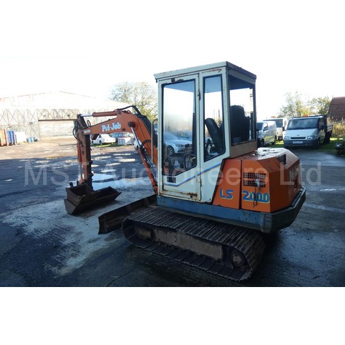 824 - Pel Job LS2000 digger, 1988, 3.4 ton, with 2 buckets, & wide metal swamp tracks, aux piping. 20kw.  ... 