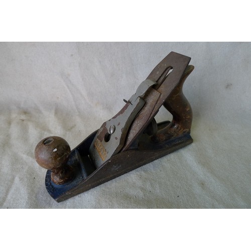 455 - A vintage Stanley No. 71 router plane type 4 (late Victorian), a Stanley No.78 rabbet rebate plane, ... 