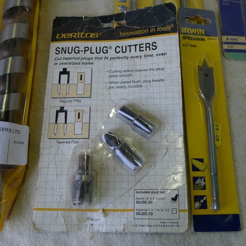 459 - A Dewalt 32mm / 380mm auger, 1 other auger, 8 various wood boring bits and 4 x wood plug cutters (6,... 