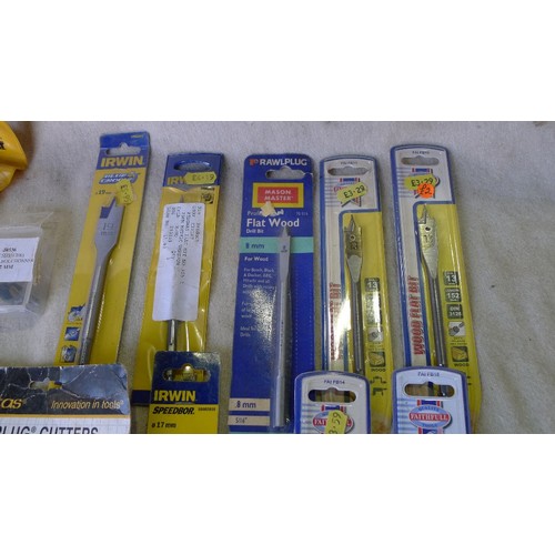 459 - A Dewalt 32mm / 380mm auger, 1 other auger, 8 various wood boring bits and 4 x wood plug cutters (6,... 