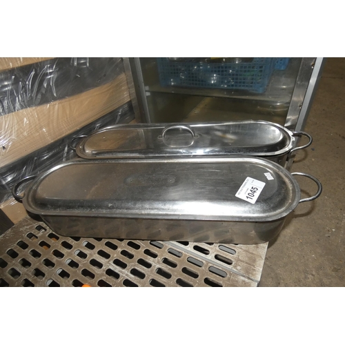 1045 - 2 x stainless steel fish kettles