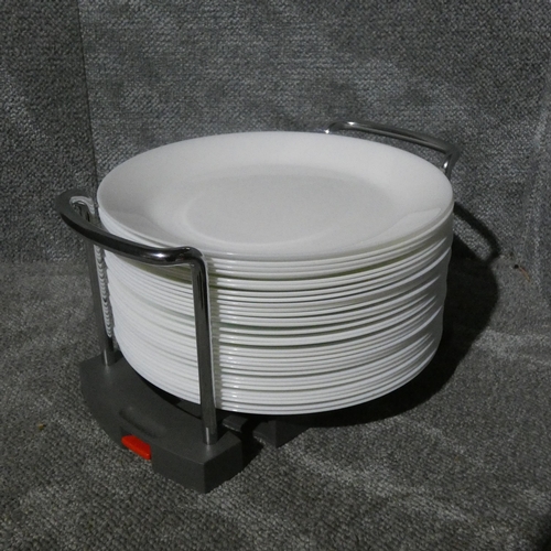 1086 - A quantity of dinner plates with handy plate carrier