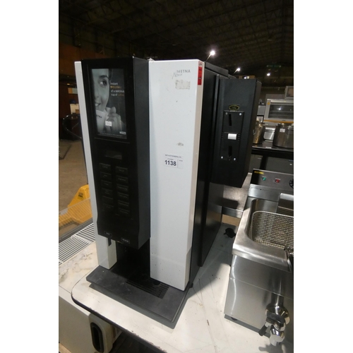 1138 - A hot drink vending machine by Etna type Nova (missing one tub lid) Type Nino54BXL 240v - Trade