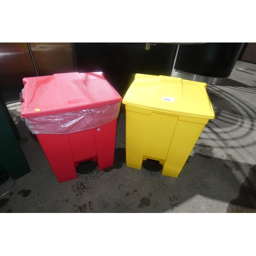 1010 - 2 x coloured kitchen waste bins, yellow and red