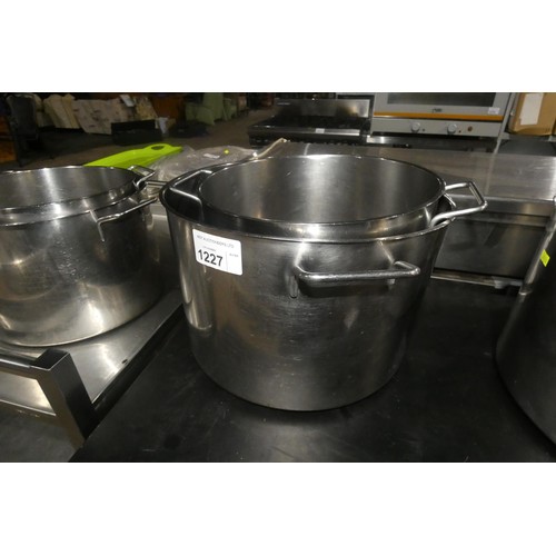 1227 - 2 x stainless steel cooking pots