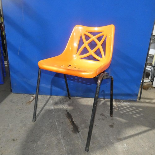 1015 - Approx 30 orange plastic stacking chairs