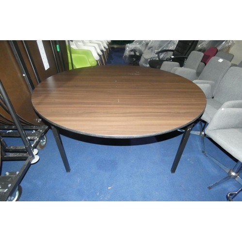 1449 - 10 x dark wood effect folding leg circular tables by Burgess Furniture, all 10 tables are supplied s... 