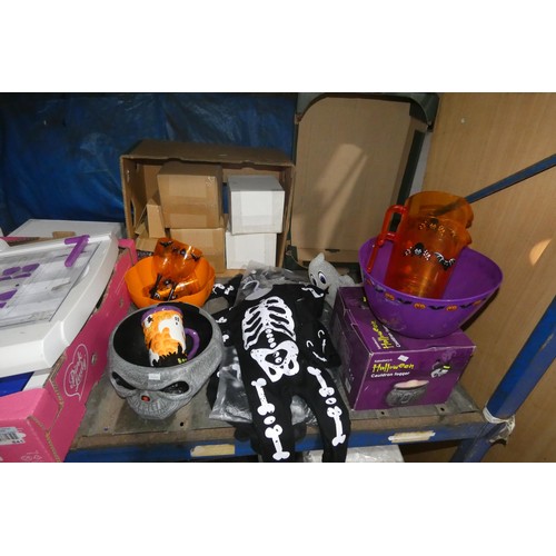 2018 - A quantity of various items including vinyl records, a Purple Cows paper cutter, Halloween items etc... 