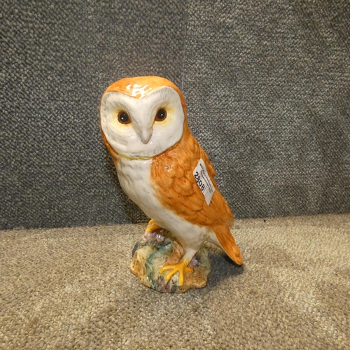 2808 - A Beswick owl approximately 20 cm tall