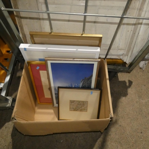 2951 - A box of miscellaneous pictures and frames