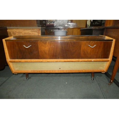 3008 - A 1950s vintage Sobell radiogram with a fall front enclosing turntable and radio controls