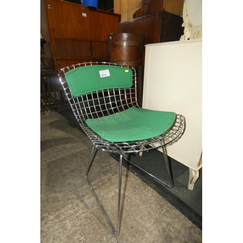 3012 - A vintage metal wire side chair with green seat / back swabs by Harry Bertoia for Knoll