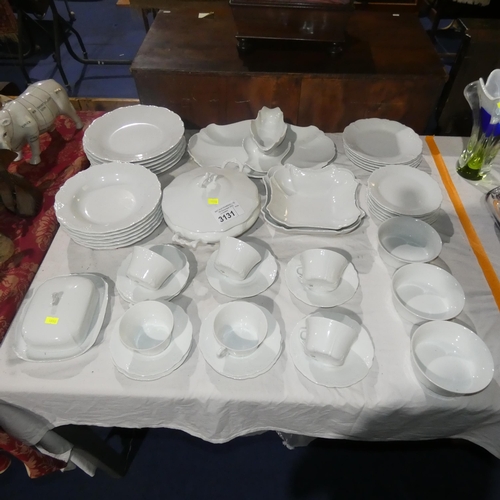 3131 - A quantity of plain white dinner and breakfastware