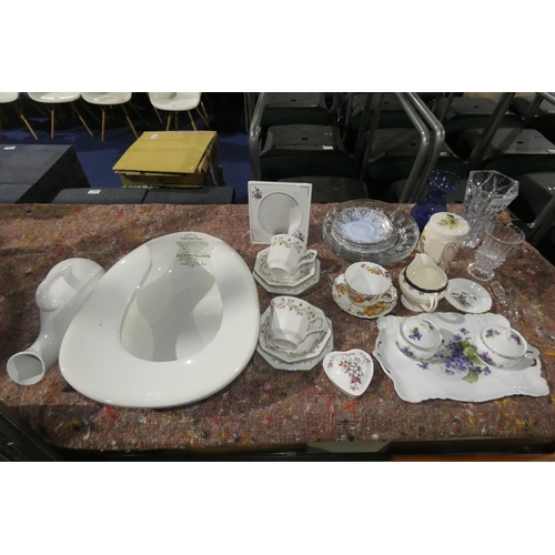 3232 - A vintage bed pan and a quantity of miscellaneous decorative china and glassware