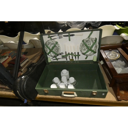 3255 - A vintage Brexton picnic case with fitted interior