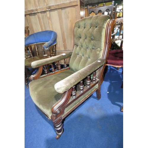 3178 - A heavy-duty Victorian mahogany gentleman's armchair with green buttoned upholstery