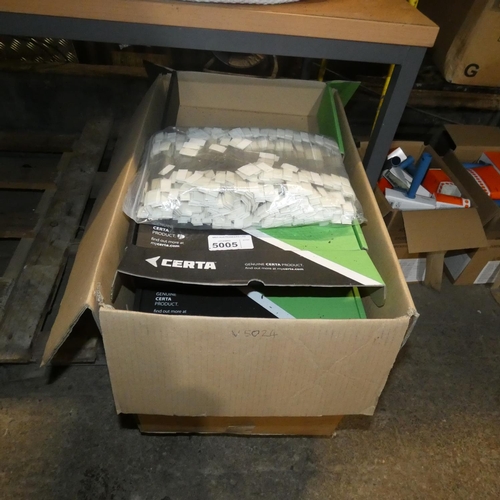 5005 - A large quantity of Certa plastic wobblers 150mm in boxes marked  type 7343 x 1000